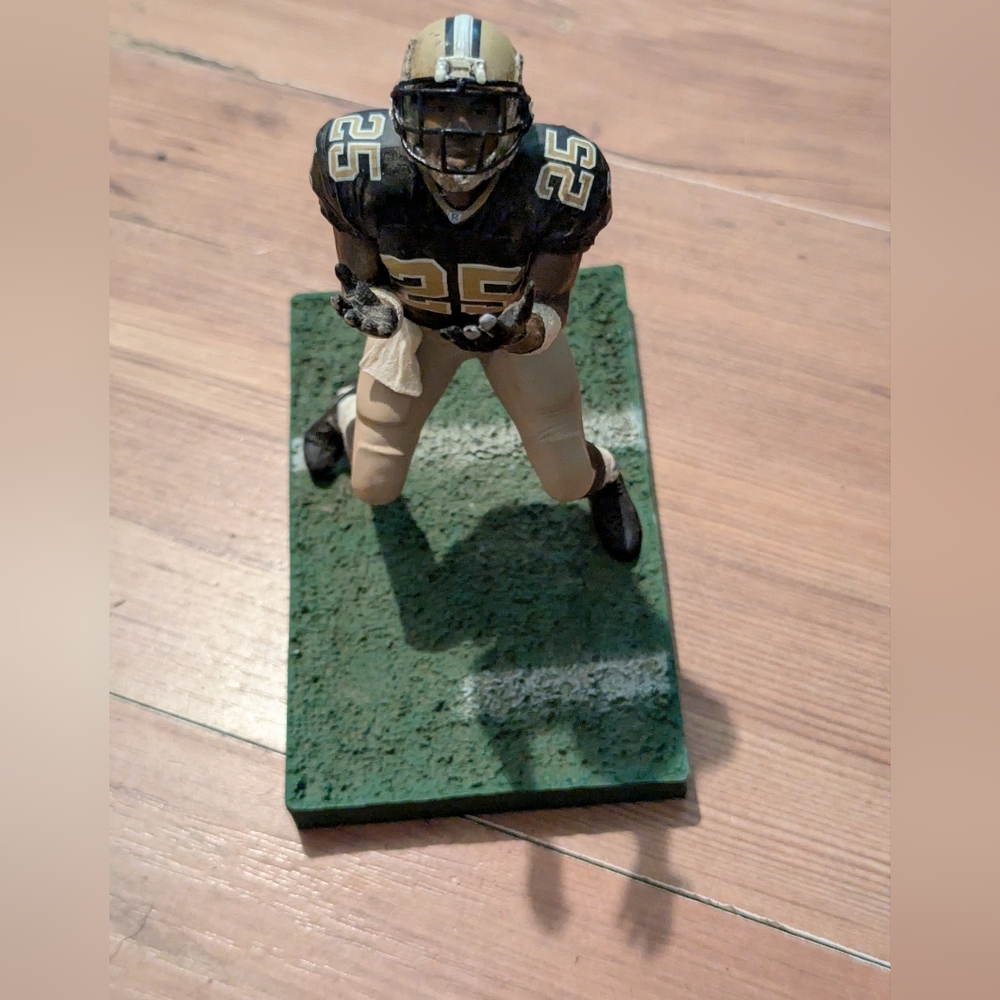 Reggie Bush New Orleans Saints NFL 2006 Loose 6 inch Figure